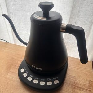 Black Electric Gooseneck Kettle